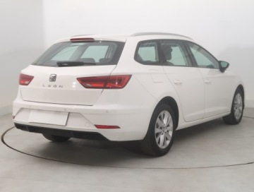 Seat Leon III ST Facelifting 1.5 EcoTSI 130KM 2019 Seat Leon 1.5 TSI, Salon Polska, Serwis ASO, zdjęcie 4