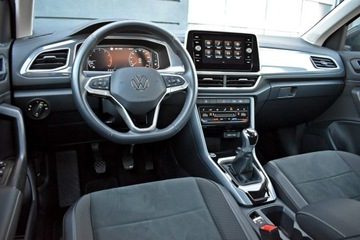 Volkswagen T-Roc I SUV Facelifting 1.5 TSI ACT 150KM 2024 Volkswagen T-Roc Bezwypadkowy / Salon Polska /, zdjęcie 12