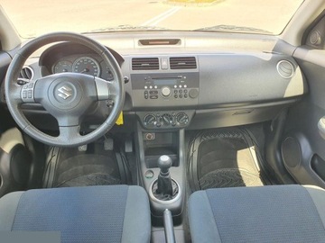Suzuki Swift IV Hatchback 5d 1.3 DDiS FAP 75KM 2010 Suzuki Swift 1.3 DDiS Comfort 75 KM 2010r, zdjęcie 9