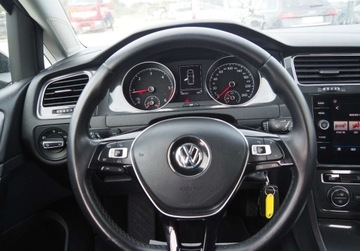 Volkswagen Golf VII Hatchback 3d Facelifting 1.6 TDI-CR DPF BMT 115KM 2018 Volkswagen Golf Volkswagen Golf 1.6 TDI (BlueM..., zdjęcie 6