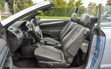 Opel Astra H Cabrio 1.8 ECOTEC 140KM 2007 Opel Astra 1,8 (140KM) Lift 168 tys.km. 1.8 Benzyna 140KM, zdjęcie 6