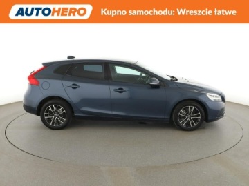 Volvo V40 II Hatchback Facelifting 2.0 D2 120KM 2016 Volvo V40 2.0d Automat Momentum Nawigacja Tempomat, zdjęcie 8