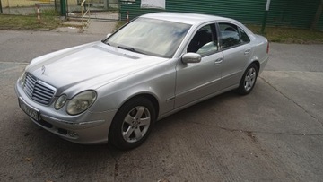 Mercedes Klasa E W211 Sedan W211 2.7 (270 CDI) 177KM 2002 MERCEDES BENZ E270 CDI, zdjęcie 8