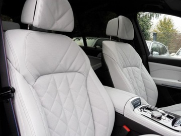 BMW X5 G05 SUV Plug-In Facelifting 3.0 50e 490KM 2025 BMW X5 xDrive50e Sport Suv 3.0 (489KM) 2025, zdjęcie 12