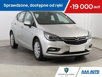 Opel Astra J GTC 1.6 CDTI Ecotec 110KM 2018 Opel Astra 1.6 CDTI, Salon Polska, Serwis ASO