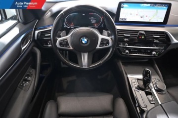 BMW Seria 5 G30-G31 Limuzyna Facelifting 2.0 520d 190KM 2023 BMW Seria 5 520d xDriveFV23Fotel SportowyRozbudowany Pakiet lusterek, zdjęcie 11