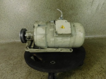 ПРОМЫШЛЕННЫЙ ДВИГАТЕЛЬ TRIFASE TIPO 1148 ДВИГАТЕЛЬ ШВЕЙНОЙ МАШИНЫ