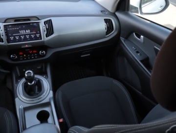 Kia Sportage III SUV Facelifting 2.0 CRDi 136KM 2015 Kia Sportage 2.0 CRDi, 4X4, Klima, Klimatronic, zdjęcie 6