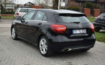 Mercedes Klasa A W176 Hatchback 5d Facelifting 180 122KM 2017 Mercedes-Benz Klasa A 1.6B 2017r Navi PDC Grzane Fotele Sprowadzony Oplaco, zdjęcie 9