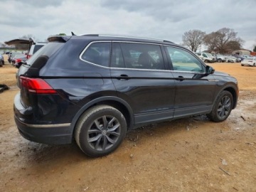 Volkswagen Tiguan II 2022 Volkswagen Tiguan 2022r., SE, 2.0L, od ubezpieczalni 2.0 Benzyna 187KM, zdjęcie 3