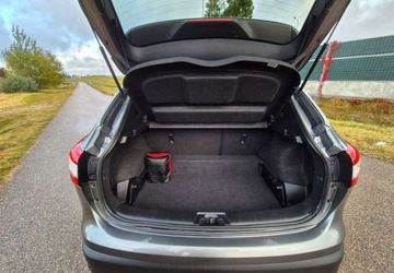 Nissan Qashqai II Crossover 1.2 DIG-T 115KM 2017 Nissan Qashqai Nissan Qashqai 1.2 DIG-T N-Connecta Xtronic EU6 1.2 Benzyna, zdjęcie 18