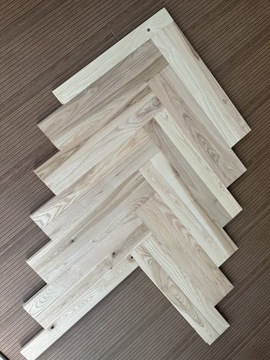 Паркетная доска из ясеня 22х70х300 ясень ПРОИЗВОДИТЕЛЬ