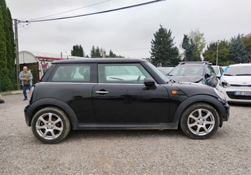 Mini One II 2009 MINI ONE 2009r, 1.4 Benzyna. Uszkodzony lewy przod. Jezdzi. 1.4 Benzyna, zdjęcie 22