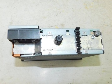 RENAULT CLIO II MASTER TRAFFIC RADIO 8200 057 681