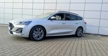 Ford Focus IV Hatchback Facelifting 1.0 EcoBoost 125KM 2025 Ford Focus MATRIX LED NAVI manual kombi opony wielosezonowe fotel AGR, zdjęcie 1