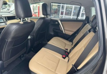 Toyota RAV4 IV MPV D-4D 125 124KM 2014 Toyota RAV4 Toyota RAV4 2.0 D-4D Premium 4x2 2.0 Diesel 124KM, zdjęcie 9