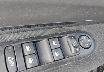 Peugeot 508 I Sedan 1.6 e-HDi 115KM 2014 Peugeot 508 2014r, 1.6 HDI AUTOMAT. Uszkodzony dach i lewy bok. 1.6 Diesel, zdjęcie 9