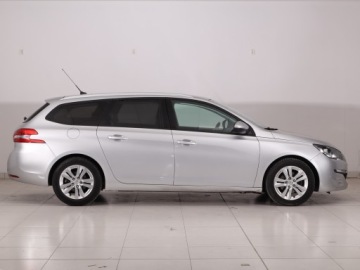 Peugeot 308 II SW 1.6 BlueHDi 120KM 2016 Peugeot 308 1.6 BlueHDi, Navi, Klima, Klimatronic, zdjęcie 5