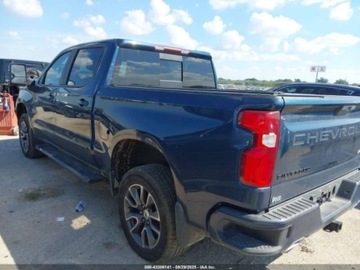 Chevrolet Silverado II 2020 Chevrolet Silverado 1500 Short Bed, 2020r., 4x4, 3.0L 3.0 Diesel 277KM, zdjęcie 2