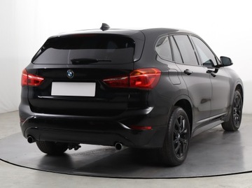 BMW X1 F48 Crossover xDrive20i 192KM 2017 BMW X1 xDrive20i, 4X4, Automat, Navi, Klima, zdjęcie 4