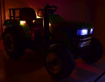 BLAZIN MEGA TRACTOR АККУМУЛЯТОРНАЯ С ДИСТАНЦИОННЫМ УПРАВЛЕНИЕМ/HL2788