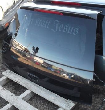 LANCER KOMBI 03-08 VII VÍKO KUFRU Z SKLO (OKNO) ČERNÁ X42