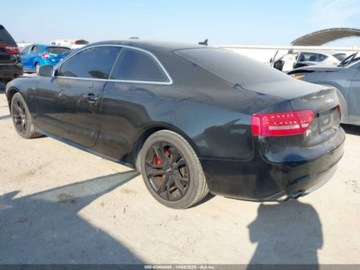 Audi A5 8T S5 Coupe 4.2 354KM 2010 Audi S5 Coupe 4.2 Premium Plus 2010 4.2 Benzyna 354KM, zdjęcie 3