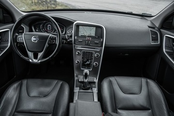 Volvo XC60 I SUV Facelifting 2.0 D4 DRIVE-E 190KM 2015 VOLVO XC60 D4 190 KM, zdjęcie 10