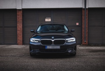 BMW Seria 5 G30-G31 Limuzyna Facelifting 2.0 520d 190KM 2021 BMW 520 d 2.0 Shadow Line Steptronic, zdjęcie 1