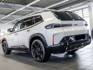 BMW XM SUV Plug-In 3.0 50e 476KM 2026 BMW XM 50e Suv 3.0 (476KM) 2026, zdjęcie 2
