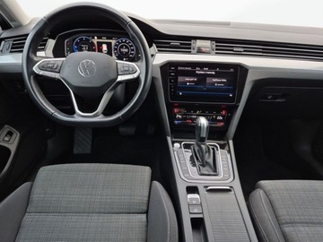 Volkswagen Passat B8 Variant Facelifting 2.0 TDI SCR 150KM 2022 Volkswagen Passat Variant FULL LEDDSG Masaze Virtual HAK Faktura VAT, zdjęcie 12