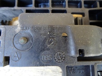 AUDI TT 8J SKŘÍŇKA STOJAN KLIKY PRAVÁ 8J0837886