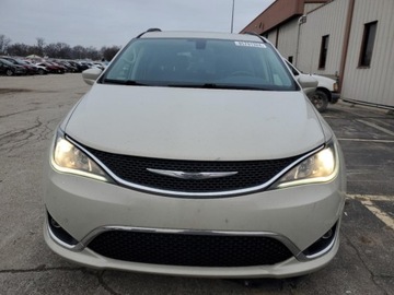 Chrysler Pacifica II 2017 Chrysler Pacifica Touring L 2017 3.6l 3.6 Benzyna 287KM, zdjęcie 5