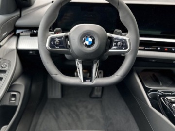 BMW Seria 5 G90-91 Touring 2.0 520d 197KM 2024 BMW Seria 5 Touring 520d xDrive Sport Combi 2.0 (197KM) 2024, zdjęcie 6