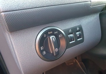 Volkswagen Caddy III Kombi Facelifting 1.6 TDI 102KM 2015 Volkswagen Caddy MAXI DSG GetHelp 1.6 Diesel 102KM, zdjęcie 15