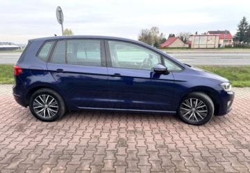 Volkswagen Golf Sportsvan Sportsvan 1.6 TDI 115KM 2017 Volkswagen Golf Sportsvan Kamery, czujniki, radar, podgrzewane fotele GWAR, zdjęcie 9