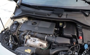 Mercedes Klasa B W246 Sports Tourer Facelifting 1.6 200 156KM 2016 Mercedes-Benz Klasa B Mercedes-Benz Klasa B 200 UrbanStyle Edition 1.6, zdjęcie 39