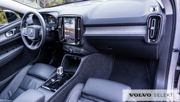 Volvo XC40 Crossover Facelifting 2.0 B3 163KM 2025 Volvo XC 40 VOLVO XC40 B3 Ultra Dark Mild Hybrid B, zdjęcie 25