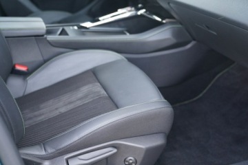 Peugeot 308 III SW Plug-In 1.6 Hybrid 225KM 2023 Peugeot 308 GT LINE blis SKORA nawi FULL LED kame, zdjęcie 23