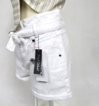 Krótkie Spodenki damskie białe szorty jeans luźne z paskiem wysoki stan M