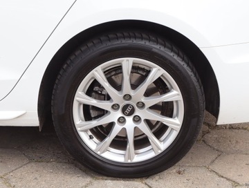 Audi A4 B9 Avant Facelifting 2.0 30 TDI 136KM 2022 Audi A4 30 TDI, Automat, Navi, Klima, Klimatronic, zdjęcie 13