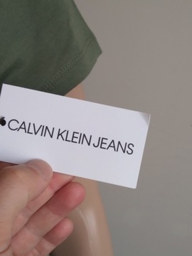 ФУТБОЛКА ЖЕНСКАЯ CALVIN KLEIN, размер S, Оливковая