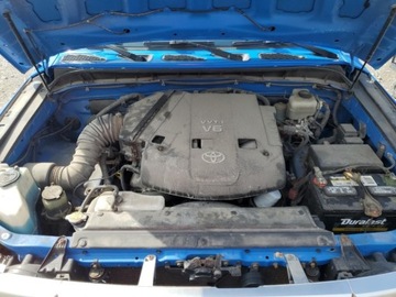 Toyota FJ Cruiser 2008 Toyota FJ 2008, po lekkim gradobiciu, od ubezpieczalni 4.0 Benzyna 399KM, zdjęcie 10