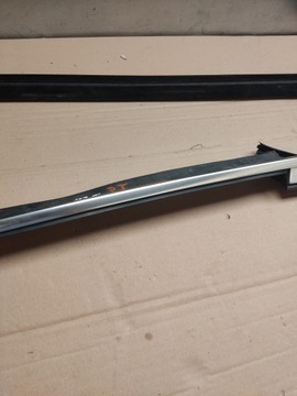 Уплотнитель стекла BMW E93 левый задний правый
