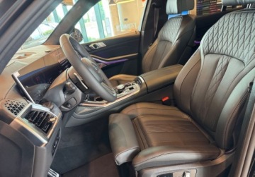 BMW X7 SUV Facelifting 3.0 40d 352KM 2026 BMW X7 BMW X7 xDrive40d Czarny mat dostepne od reki w salonie BMW Bonkowscy, zdjęcie 17