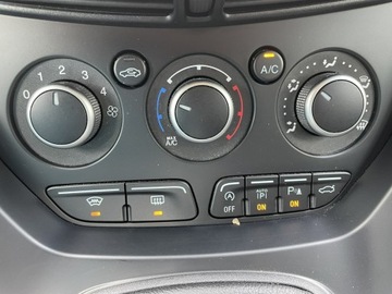 Ford Kuga II SUV 1.5 EcoBoost 150KM 2016 Ford Kuga Bogate wyposażenie 63558km Model 2016, zdjęcie 9