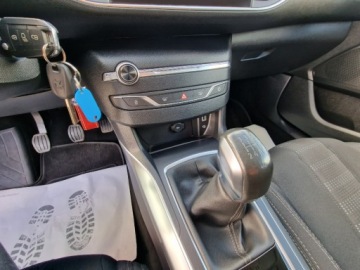 Peugeot 2016 Peugeot 308 1.2 115PS Po Liftingu Ksenon Kamera Navi Gwarancja 1.2 Benzyna, zdjęcie 17