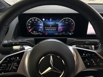 Mercedes GLB SUV 1.3 200 163KM 2024 Mercedes-Benz GLB 200, zdjęcie 14