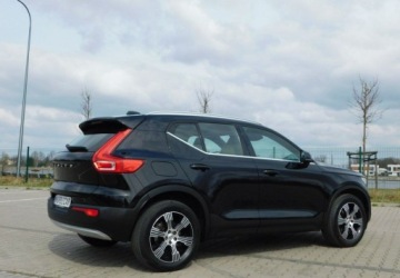 Volvo XC40 2021 Volvo XC 40 2.0T INSCRIPTION Bezowa Skora BLiS 2.0 Benzyna 197KM, zdjęcie 3