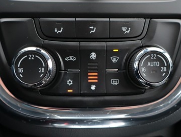 Opel Mokka I SUV 1.7 CDTI ECOTEC 130KM 2013 Opel Mokka 1.7 CDTI, Automat, Skóra, Xenon, zdjęcie 16